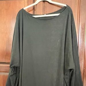 MISSLOOK Asymmetric Hem Tunic in Black - Size 5XL